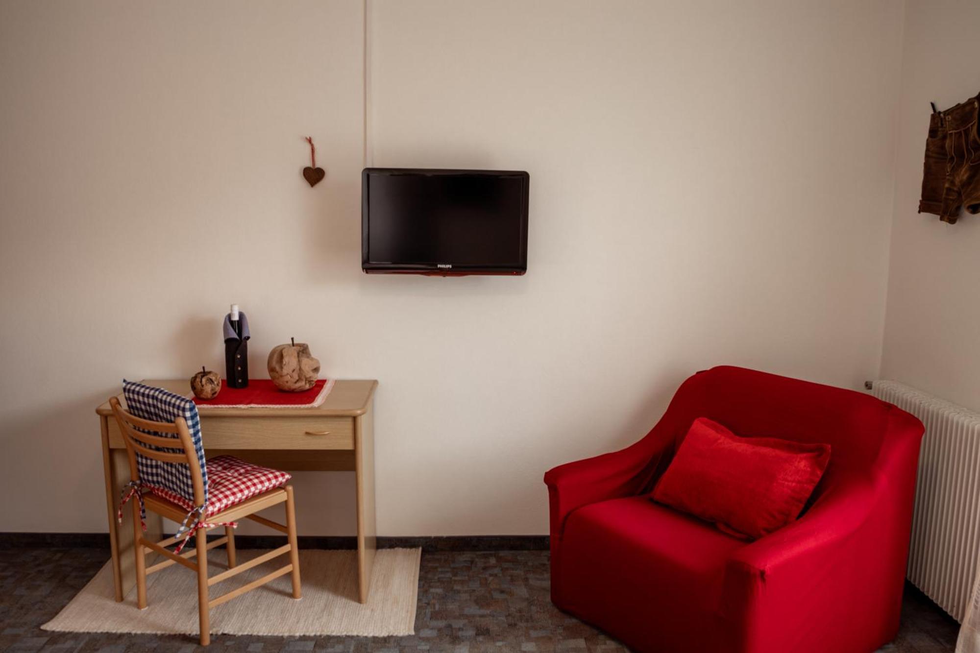 Garni Unterwegguetl Bed & Breakfast Naturns Bagian luar foto